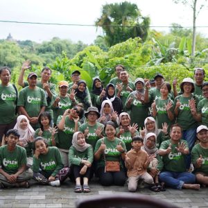 photo_6197218435096316922_y